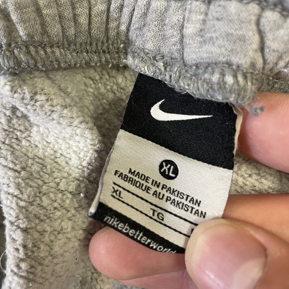 Nike Sweatpants Men XL Gray 717293 Relaxed Fleece Tapered Cuffed Joggers - Picture 2 of 7
